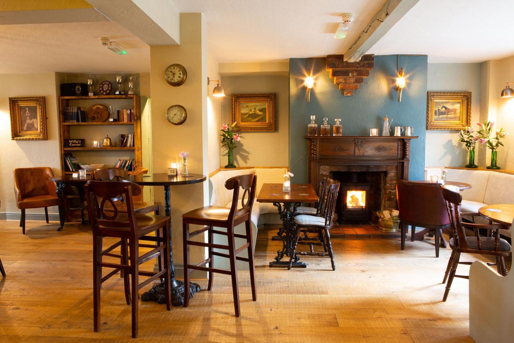 The Egerton Arms Astbury Hotel คองเกิลตัน ภายนอก รูปภาพ