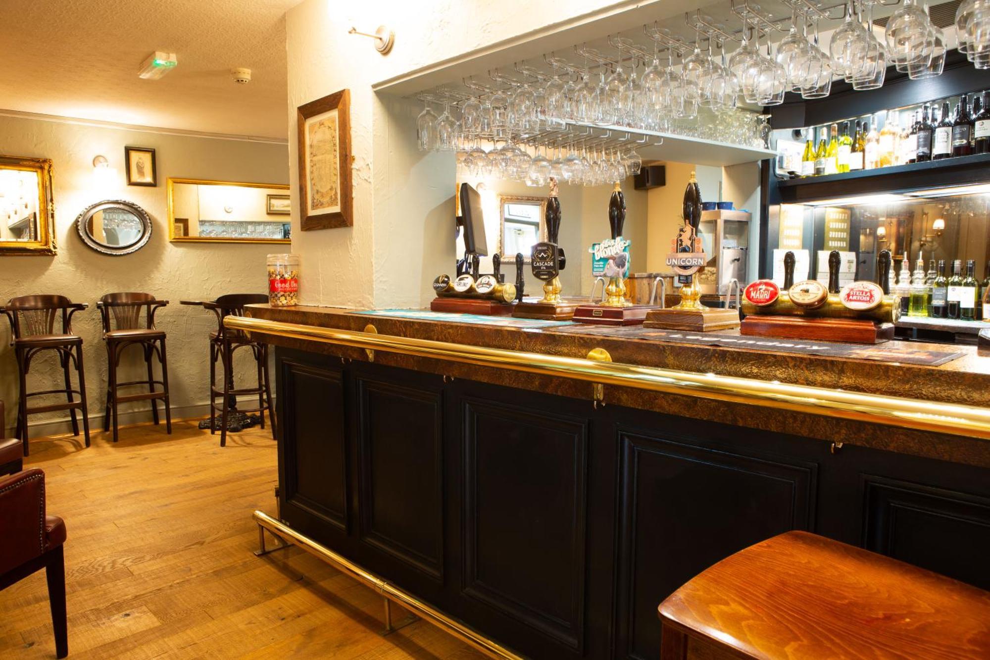 The Egerton Arms Astbury Hotel คองเกิลตัน ภายนอก รูปภาพ